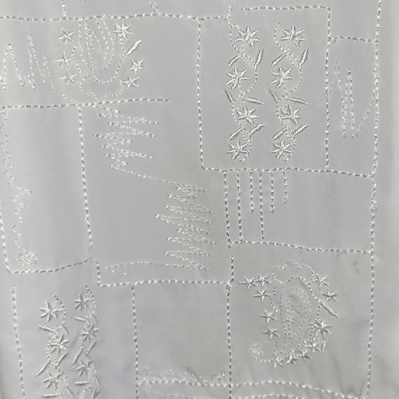 🍂3/$10 Notations Semi-Sheer White Embroidered Button-Down Dress Shirt- stained - Picture 2 of 15